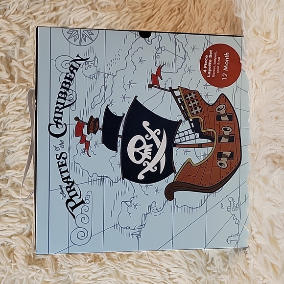 Disney Pirates of the Caribbean 12 month 4 Piece Layette Set - Picture 2 of 6